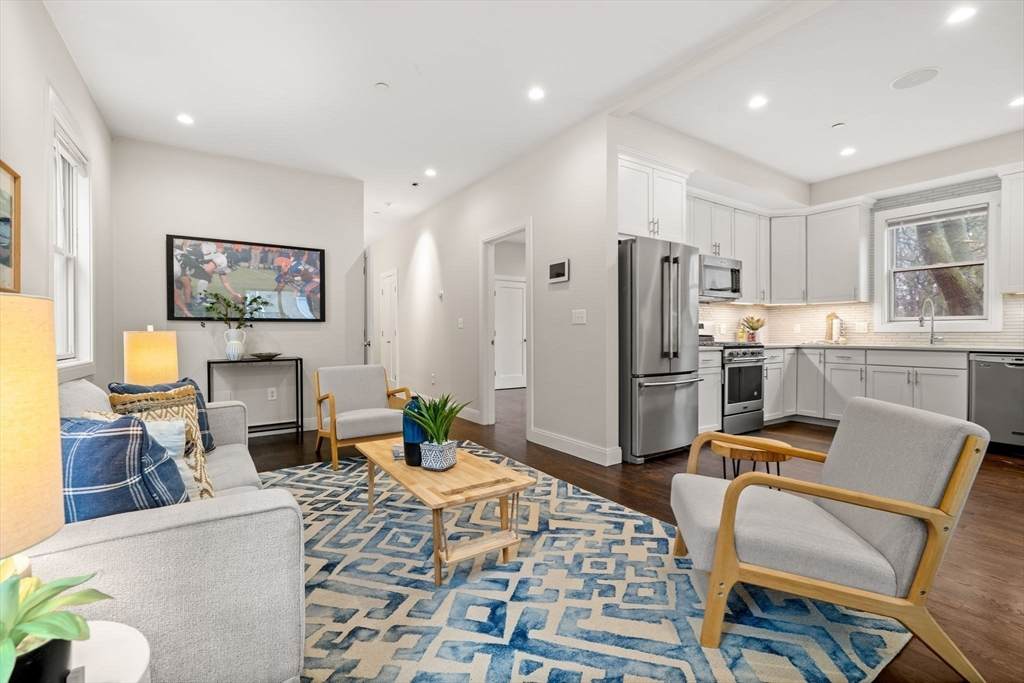 7 Langford Park - Photo 1
