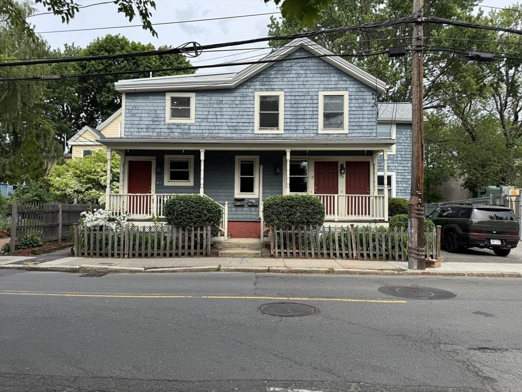 118 Sherman St - Photo 1