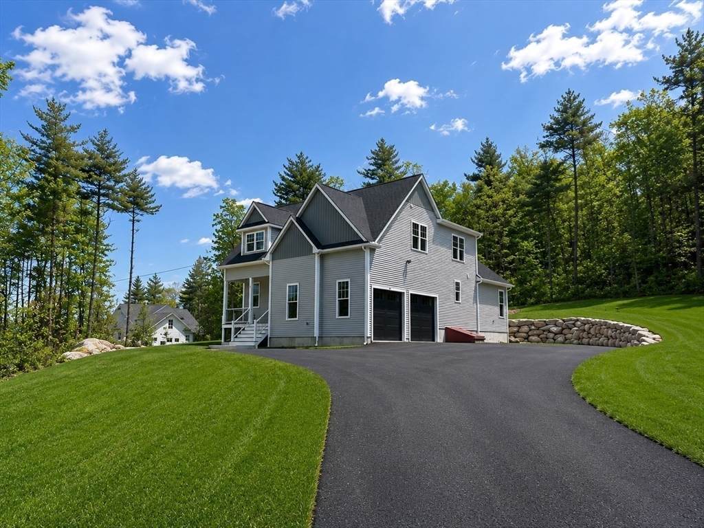 18 Lakeshore Drive - Photo 1