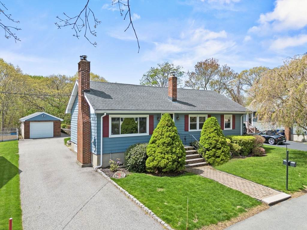 7 Cedarcrest Rd - Photo 1