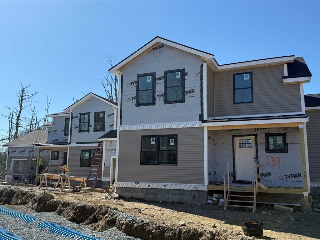 139 Essex Street - Photo 1
