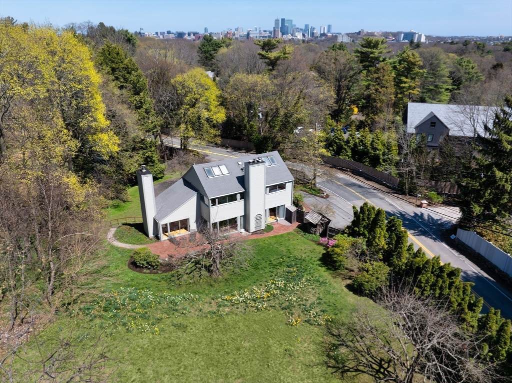 185 Warren Street - Photo 1