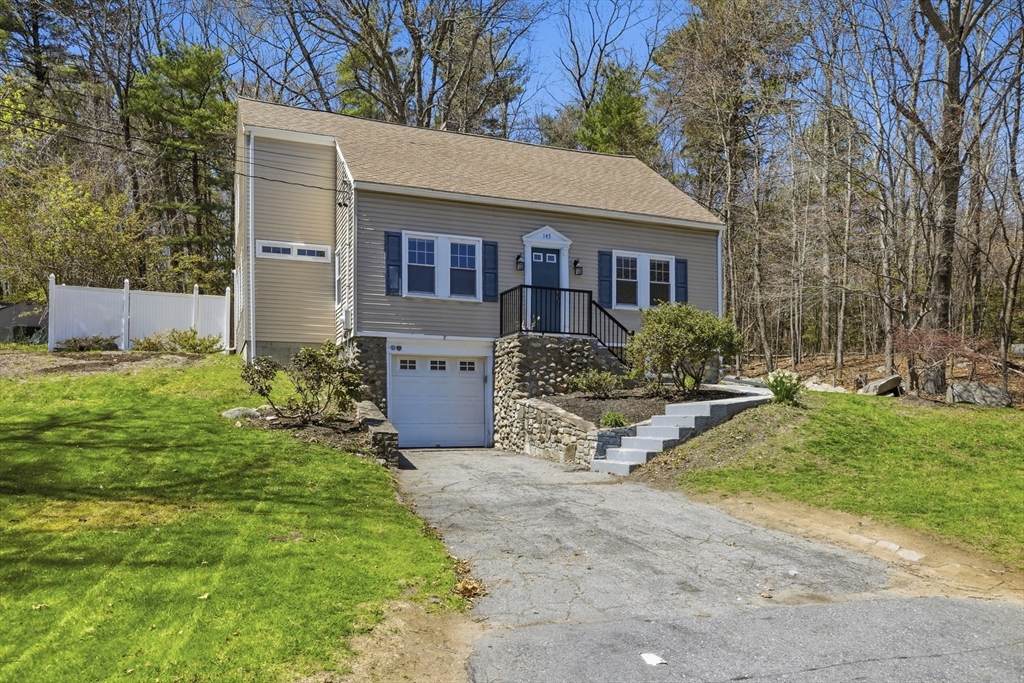 145 Boylston Cir - Photo 1