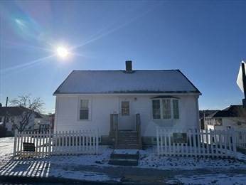 270 Belmont - Photo 1