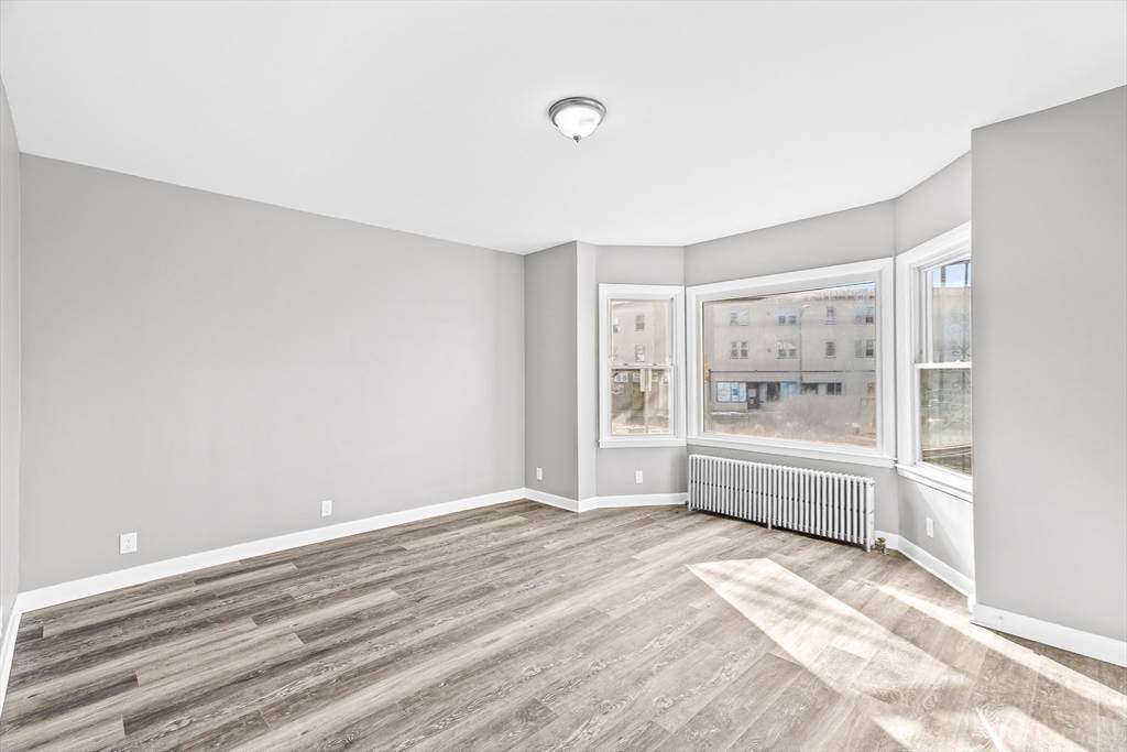712 Eastern Ave - Photo 1