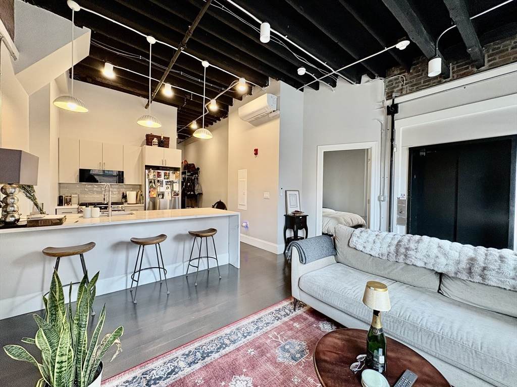 281 Franklin Street - Photo 1