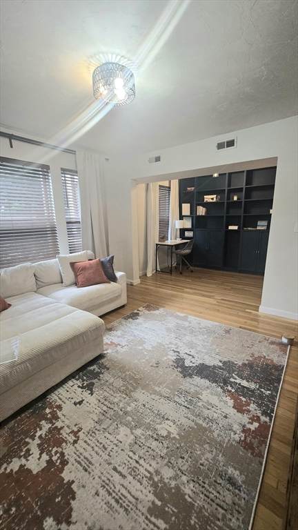 407 Washington St - Photo 1