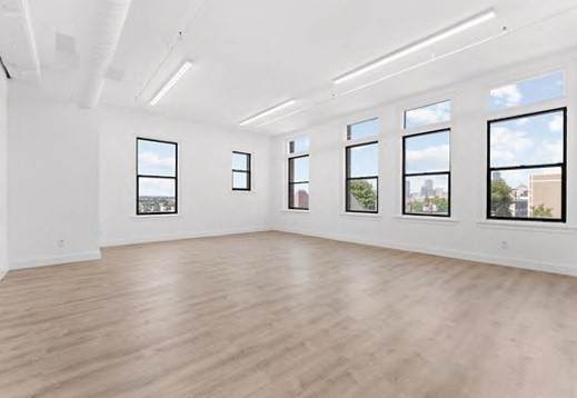 423 W Broadway - Photo 1