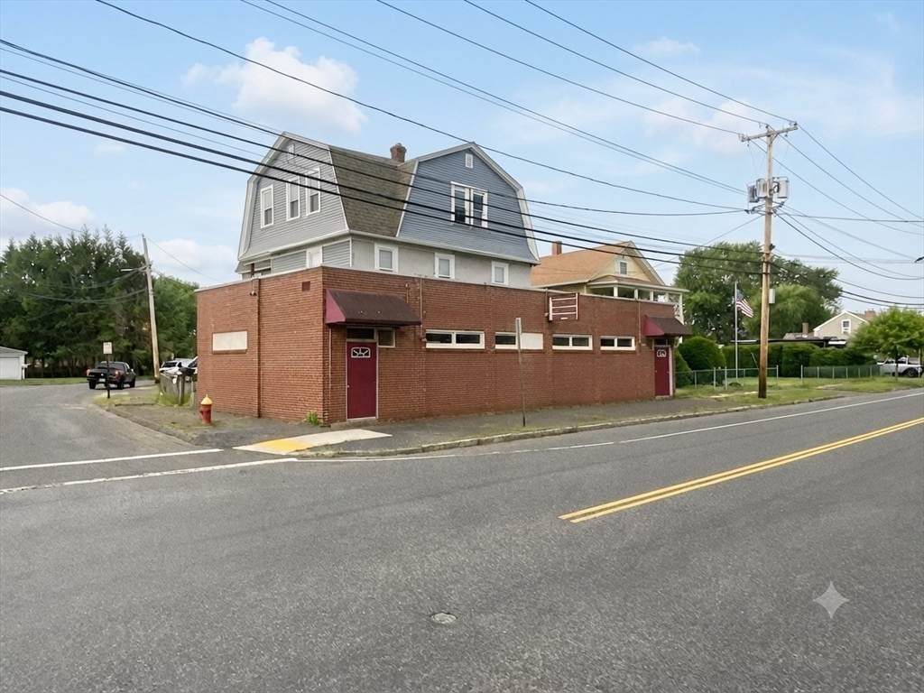 182 Chicopee St - Photo 1