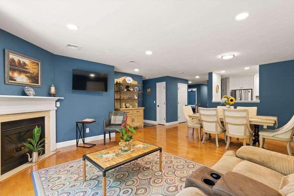 119 Revere St - Photo 1