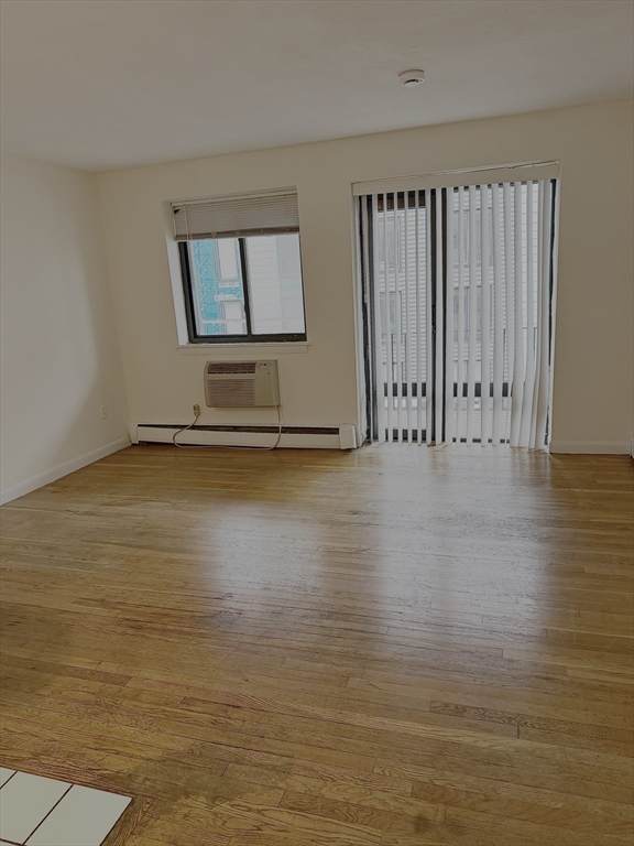 1027 Commonwealth Ave - Photo 1