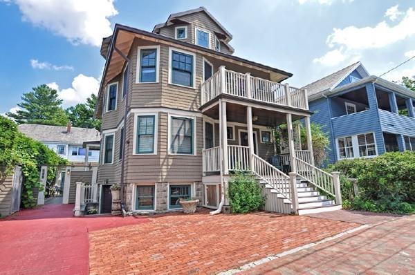 136 Appleton St - Photo 1
