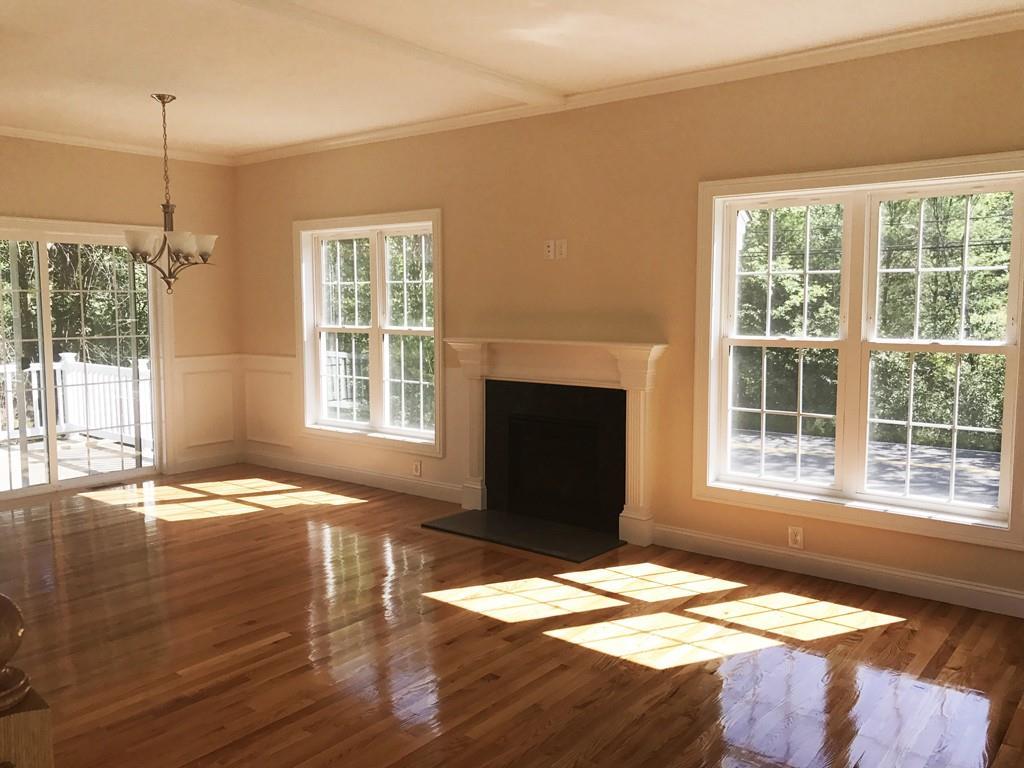 660 Mayflower Lndg - Photo 1