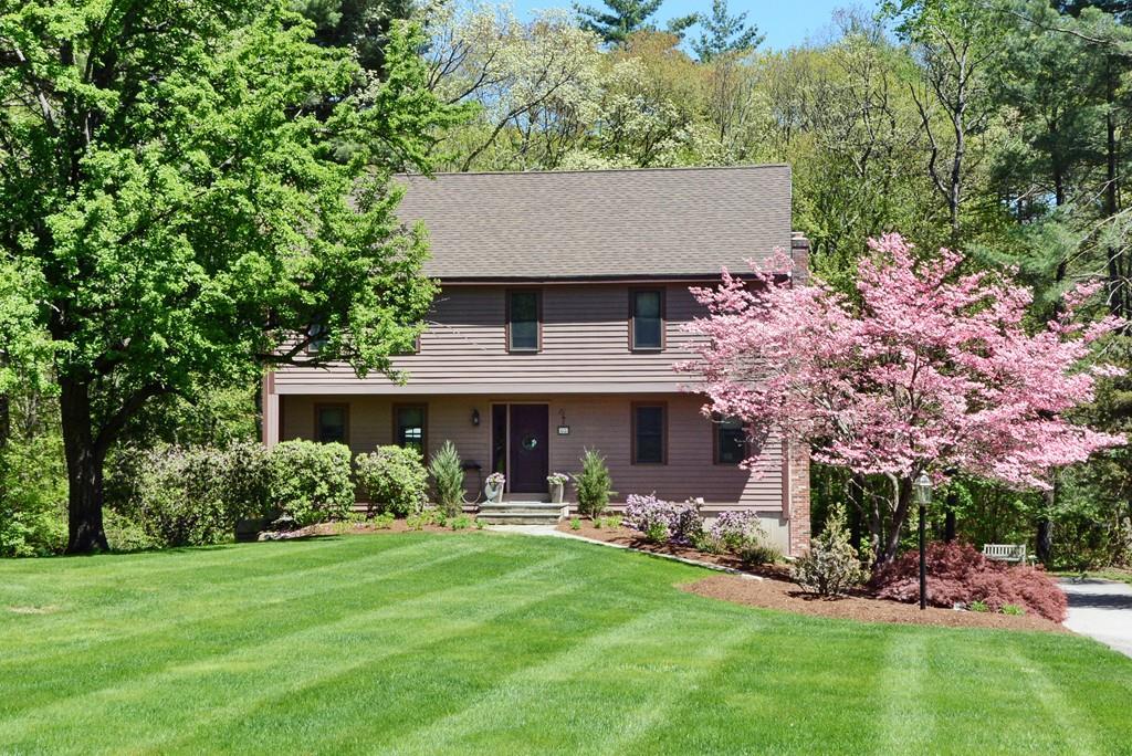 63 Oak Ave - Photo 1