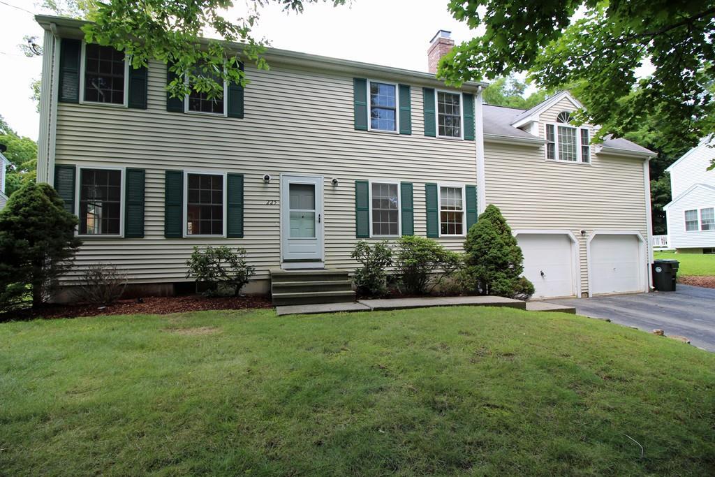 225 Phelps St - Photo 1