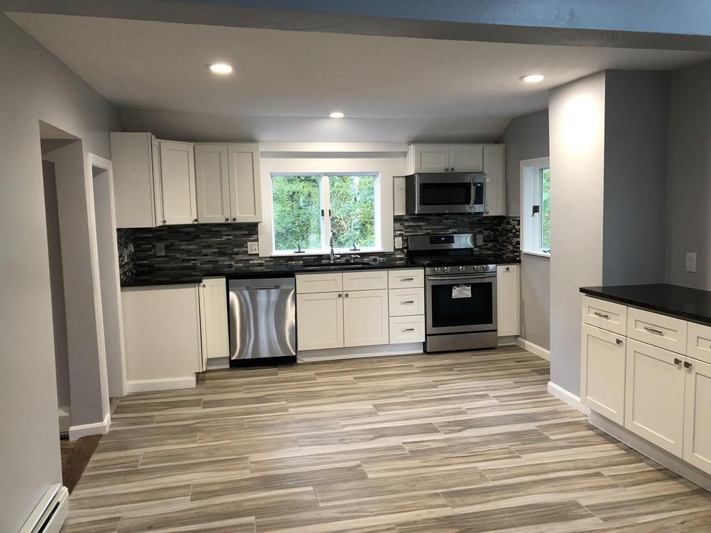 74 Whitman St - Photo 1