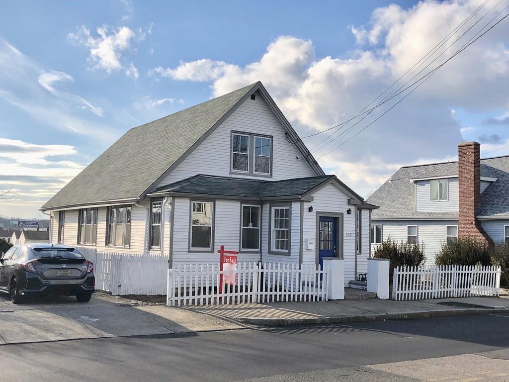 510 Malden St - Photo 1