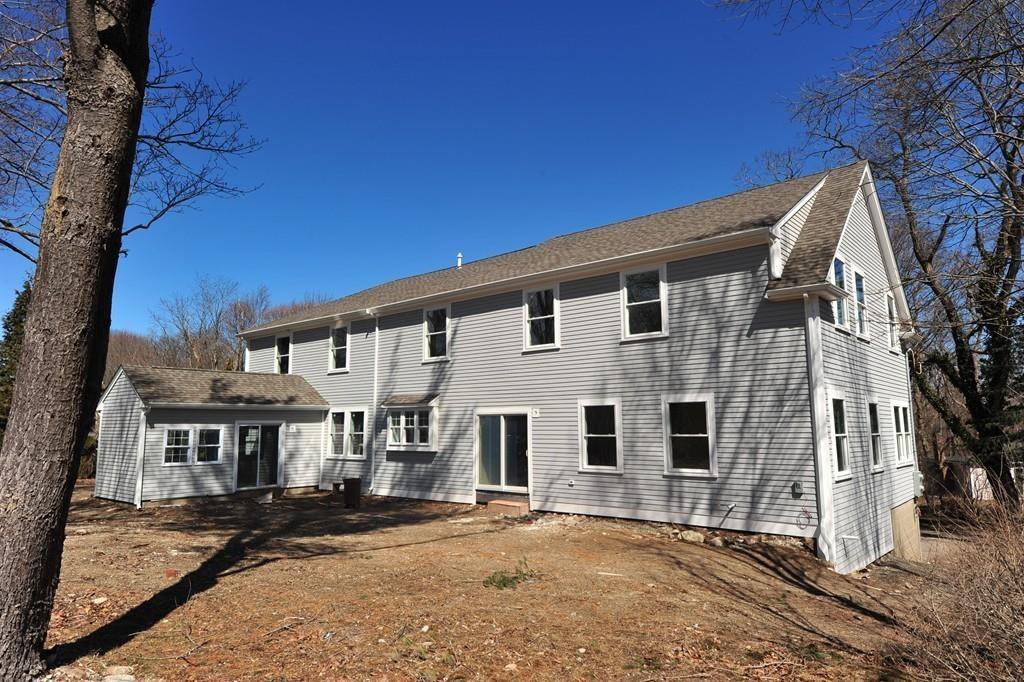 93 Beechwood St - Photo 1
