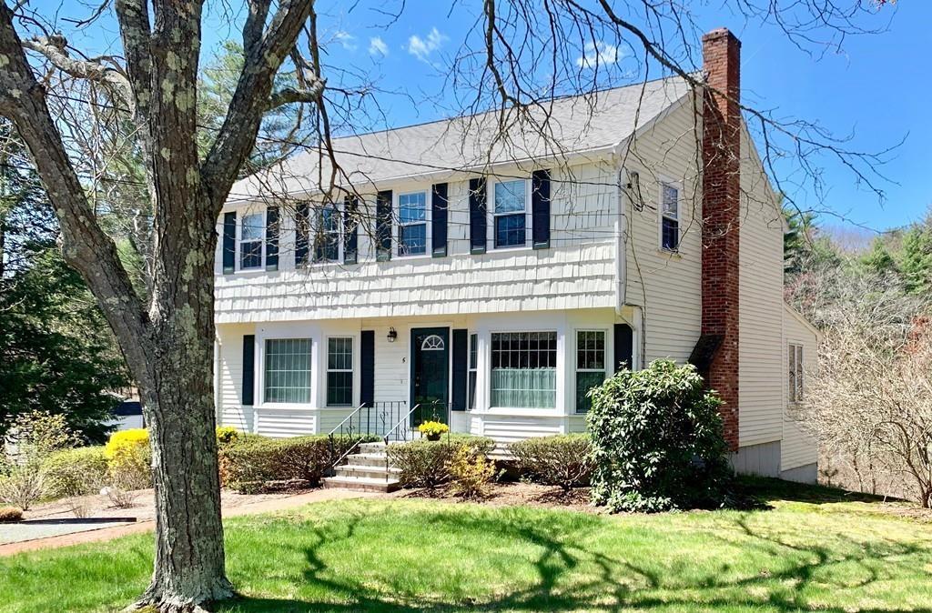 5 Pilgrim Ln - Photo 1