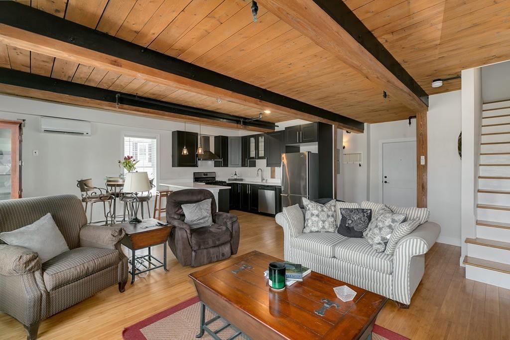 110 Pleasant St - Photo 1