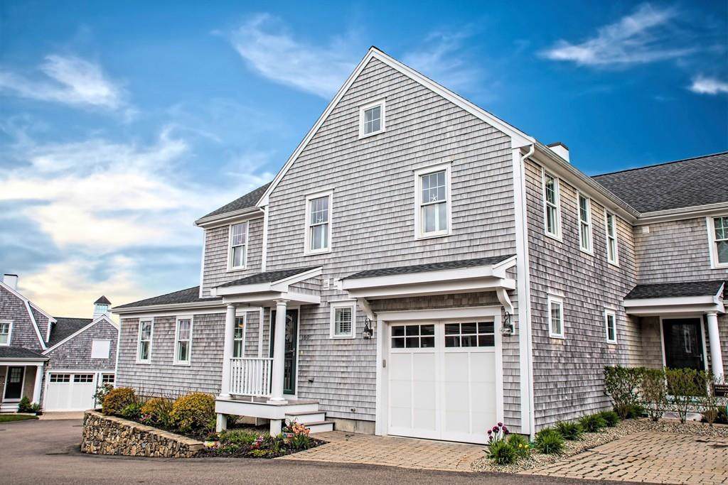 180 Sandwich Street - Photo 1