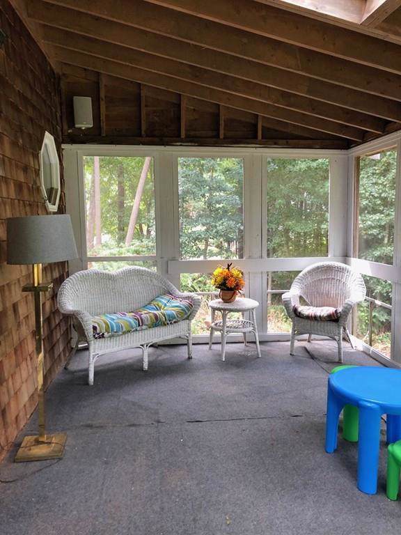15 Gregory Dr - Photo 1