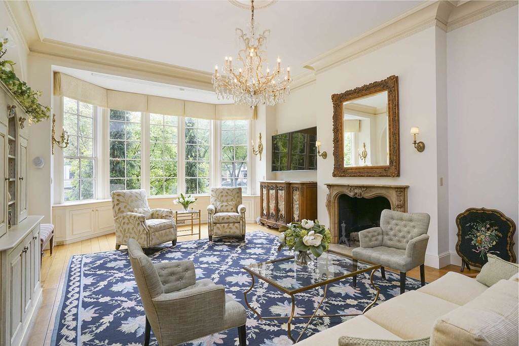 169 Commonwealth Avenue - Photo 1