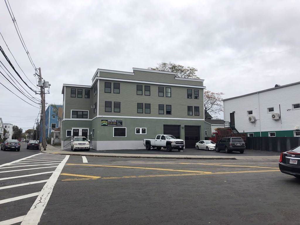 426 Boston St - Photo 1