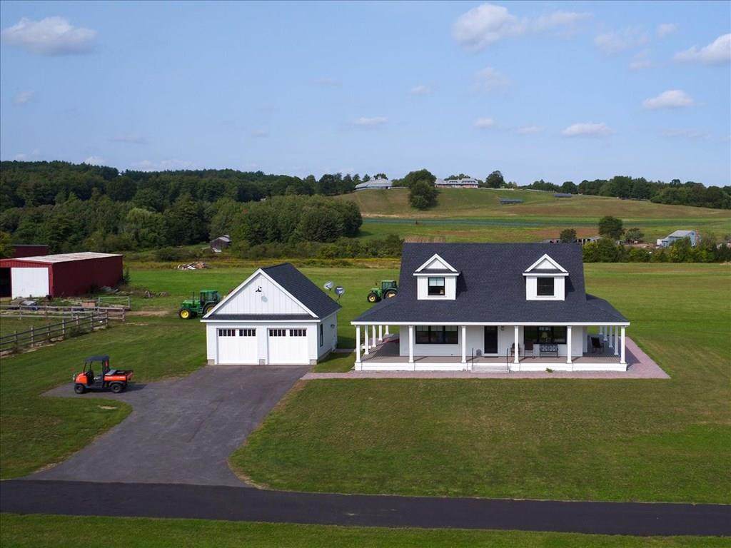 87 S Hampton Rd - Photo 1