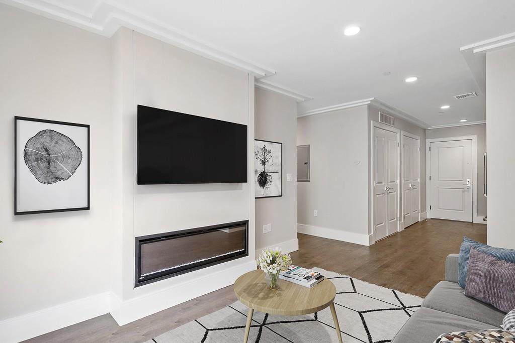 214 Market - Photo 1