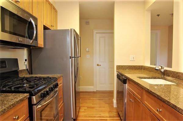 1682 Washington Street - Photo 1