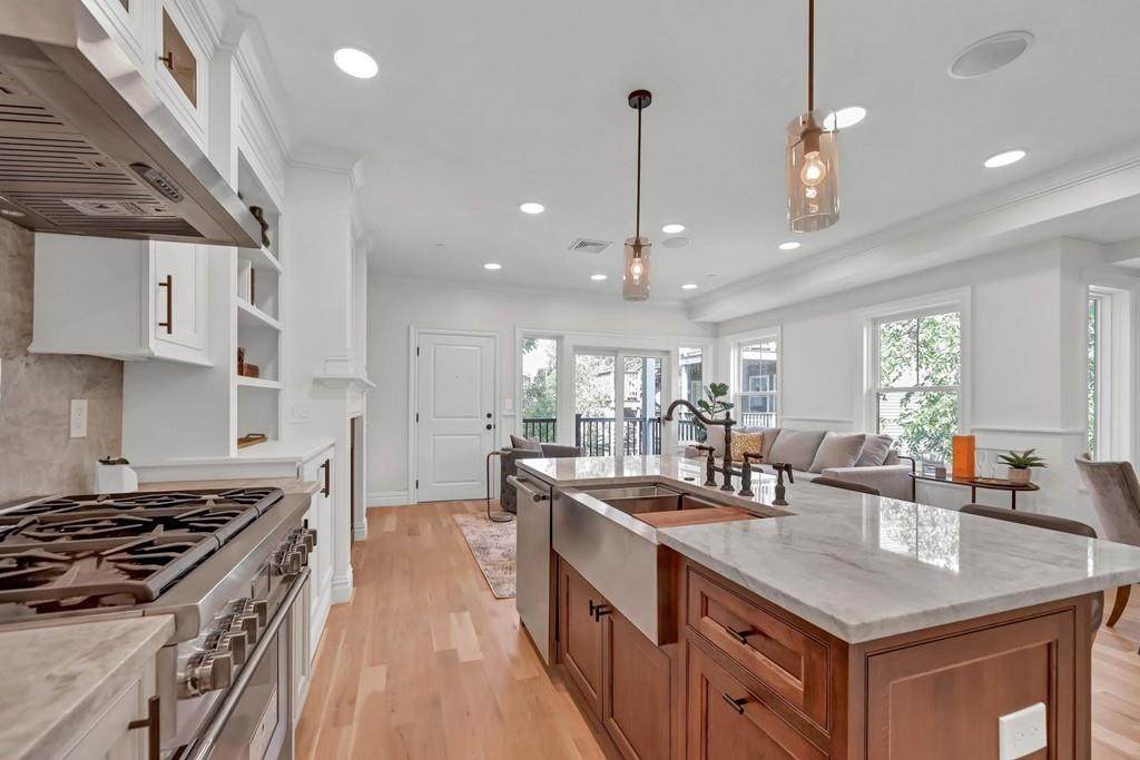 33 O Street - Photo 1