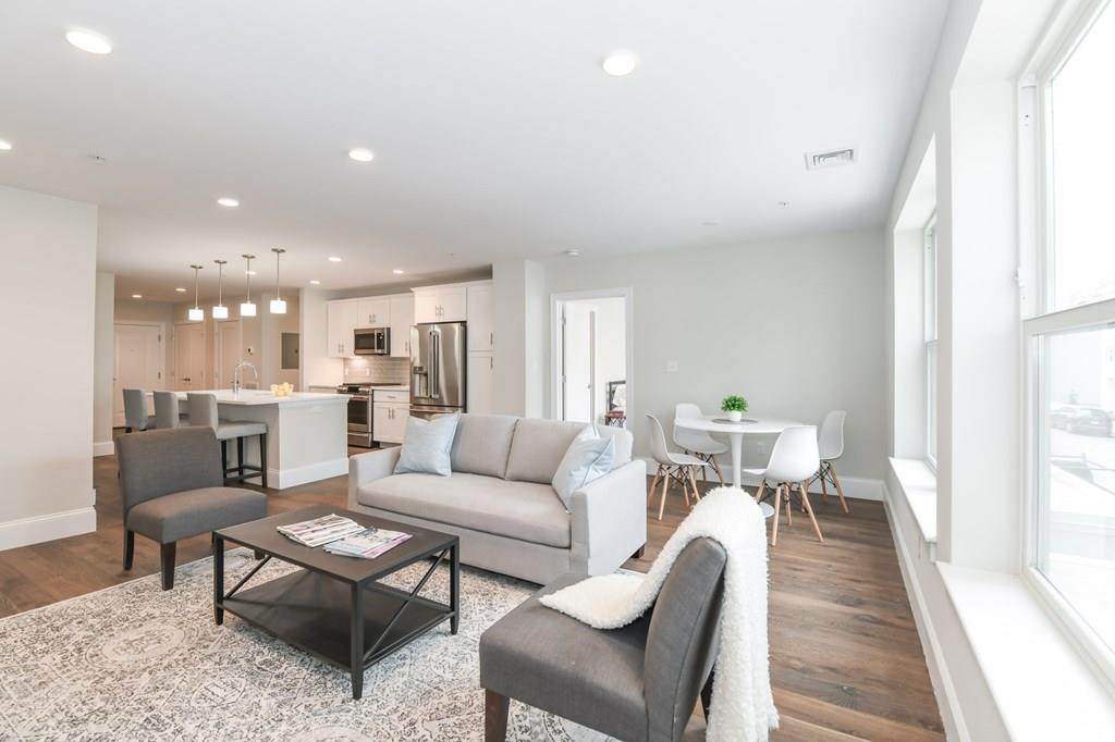 545 East Third - Photo 1