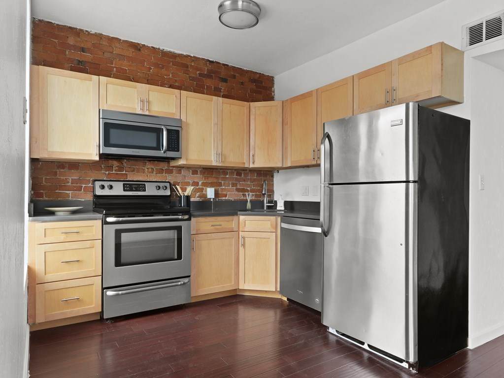 158 F St - Photo 1