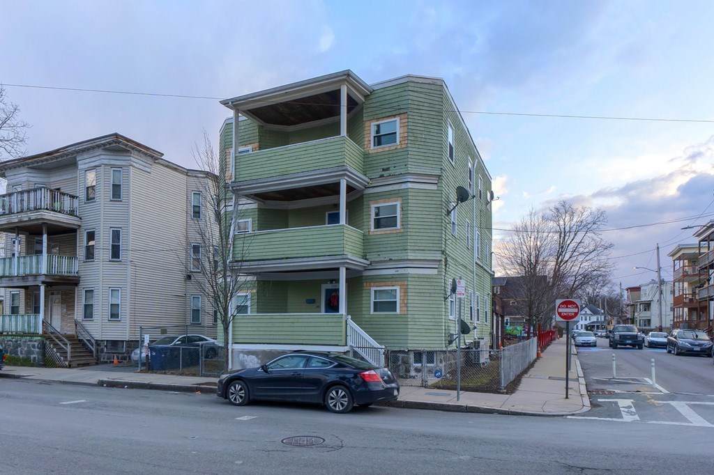 108 Southern Ave - Photo 1