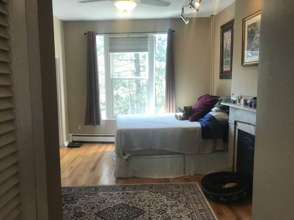 275 Shawmut Avenue - Photo 1