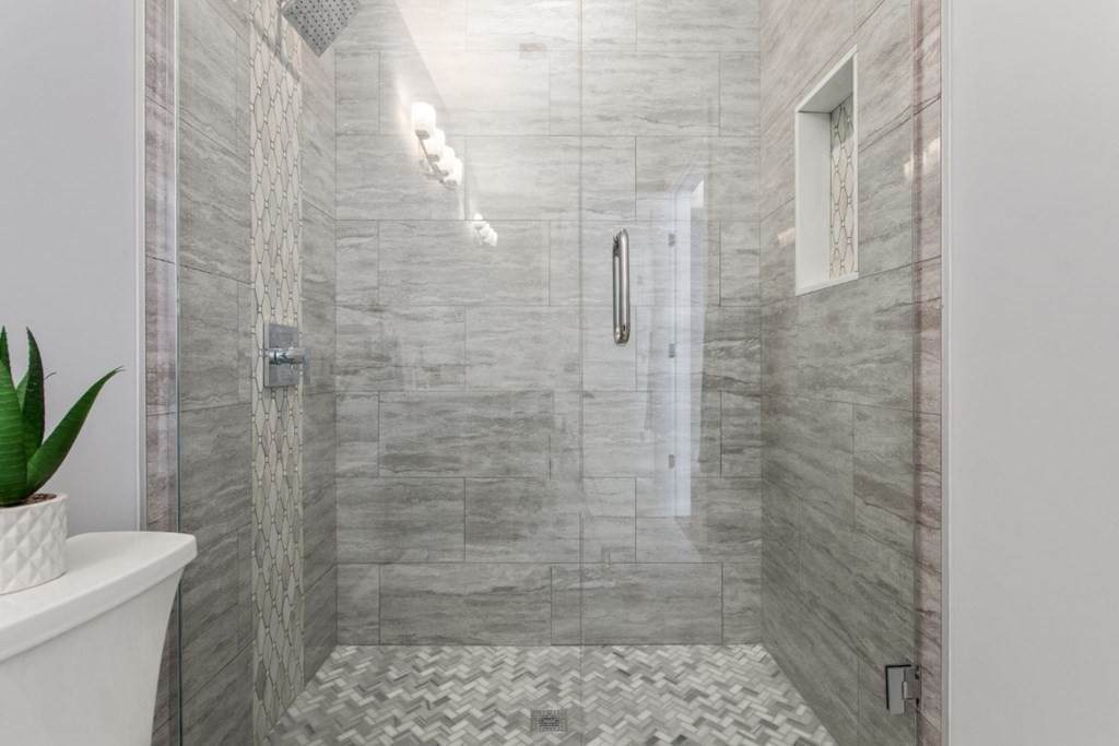 236 Lexington St - Photo 1