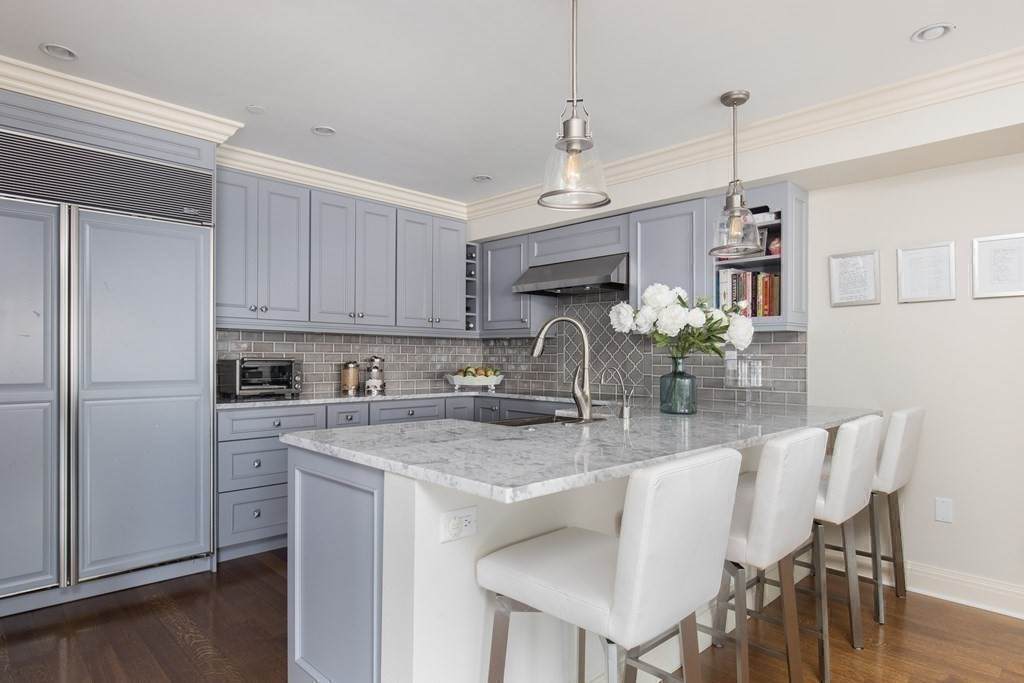 1 Huntington Avenue - Photo 1