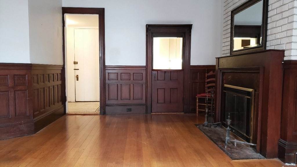 924 Beacon Street - Photo 1