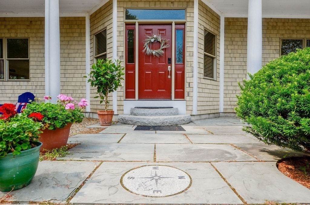 1026 Point Rd - Photo 1
