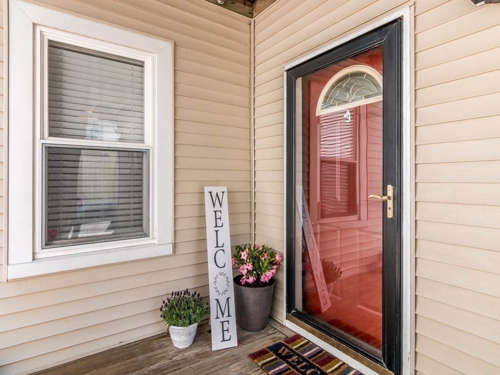 25 Essex St - Photo 1