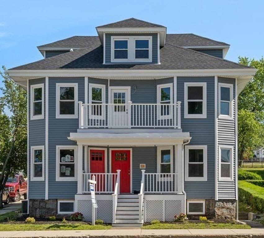 597 Gallivan Blvd - Photo 1