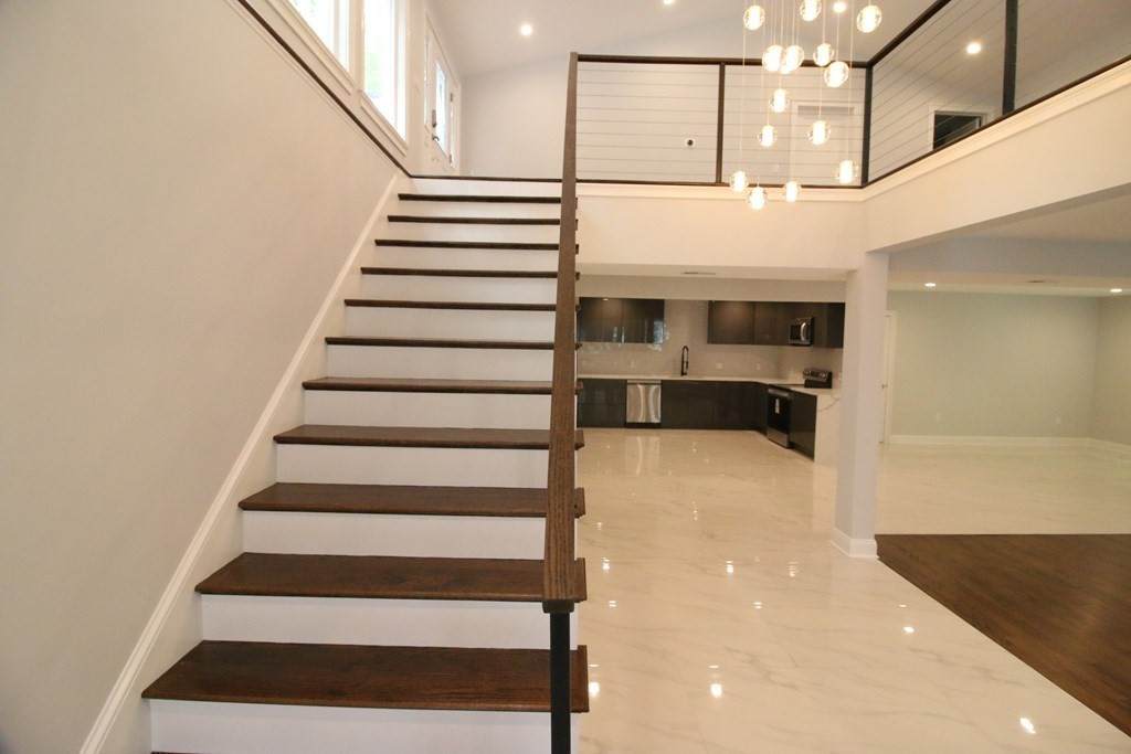 9 Hemlock Rd - Photo 1