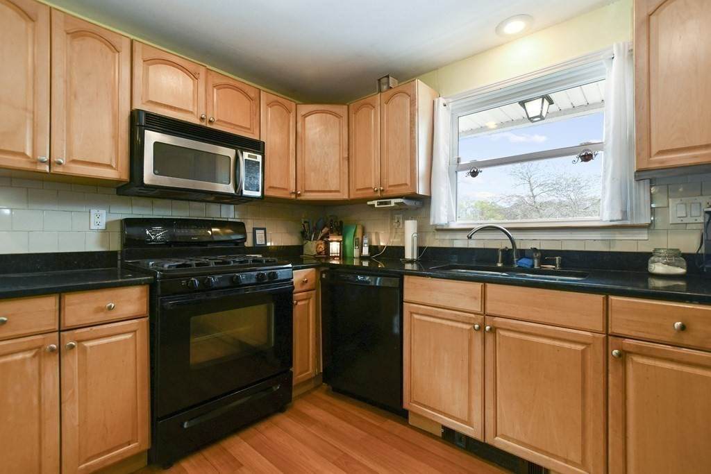 36 Bates Rd - Photo 1