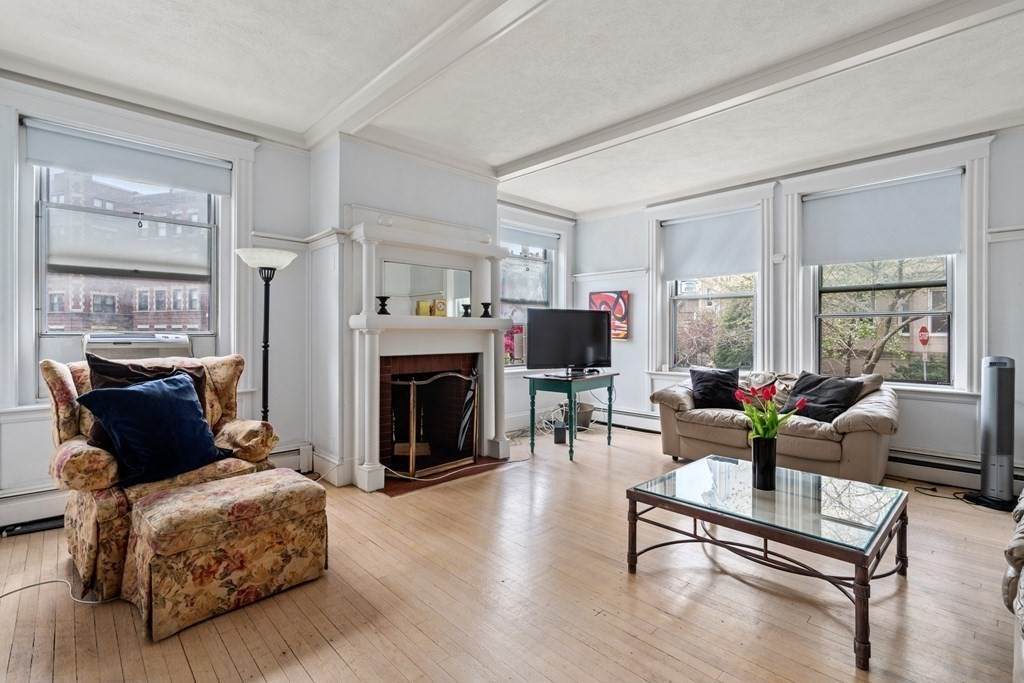 83 Ivy St - Photo 1