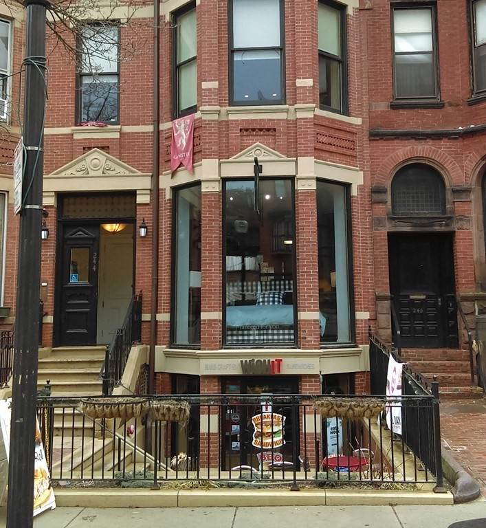 244 Newbury St - Photo 1
