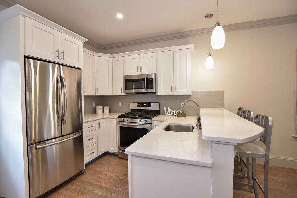 51 River St - Photo 1