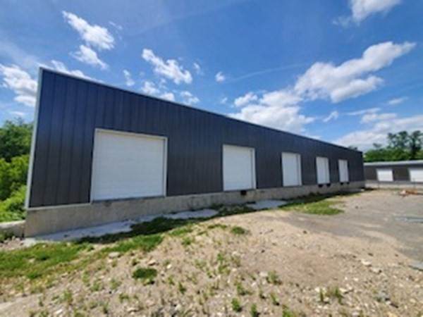3 Railroad Avenue - Photo 1