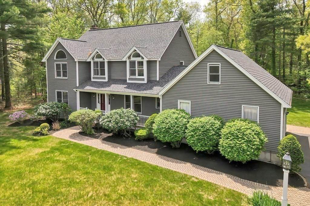 4 Bubbling Brook Road - Photo 1