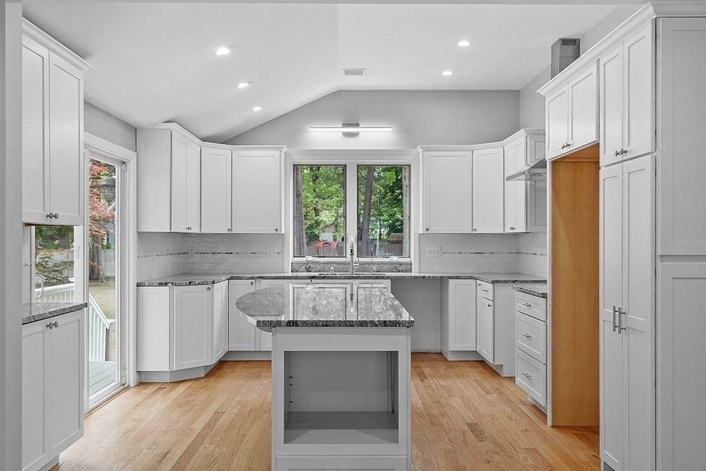 21 Moore Road - Photo 1
